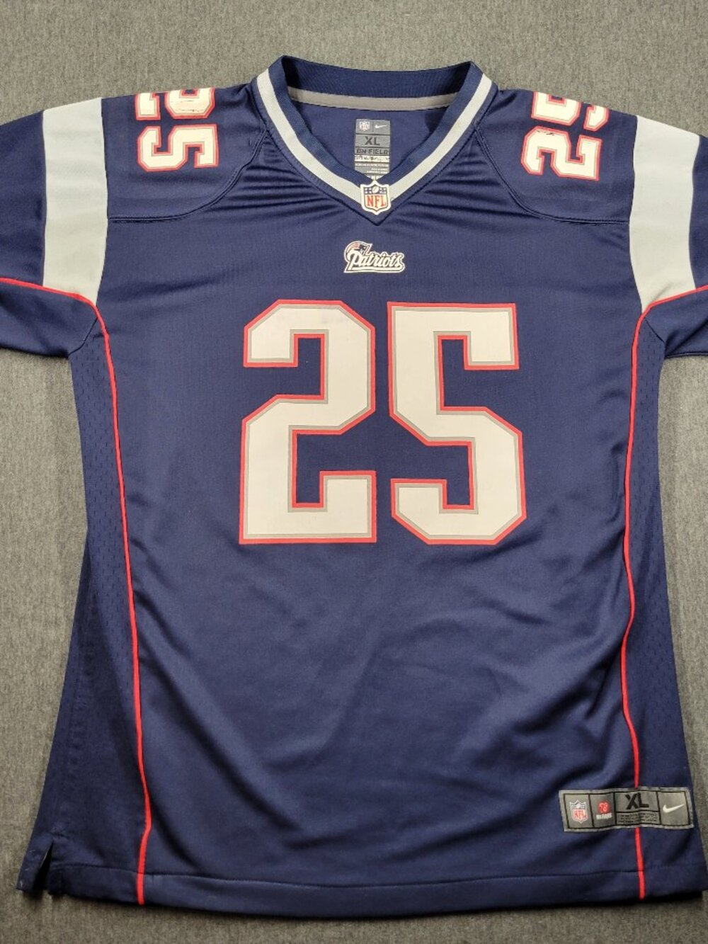 Boys Football shirt,  NFL, size xl, 18/20, blue, fair condition